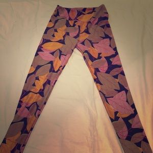 Lularoe leggings.